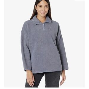 Madewell purple/grey fleece pullover. Size large. Good used condition.